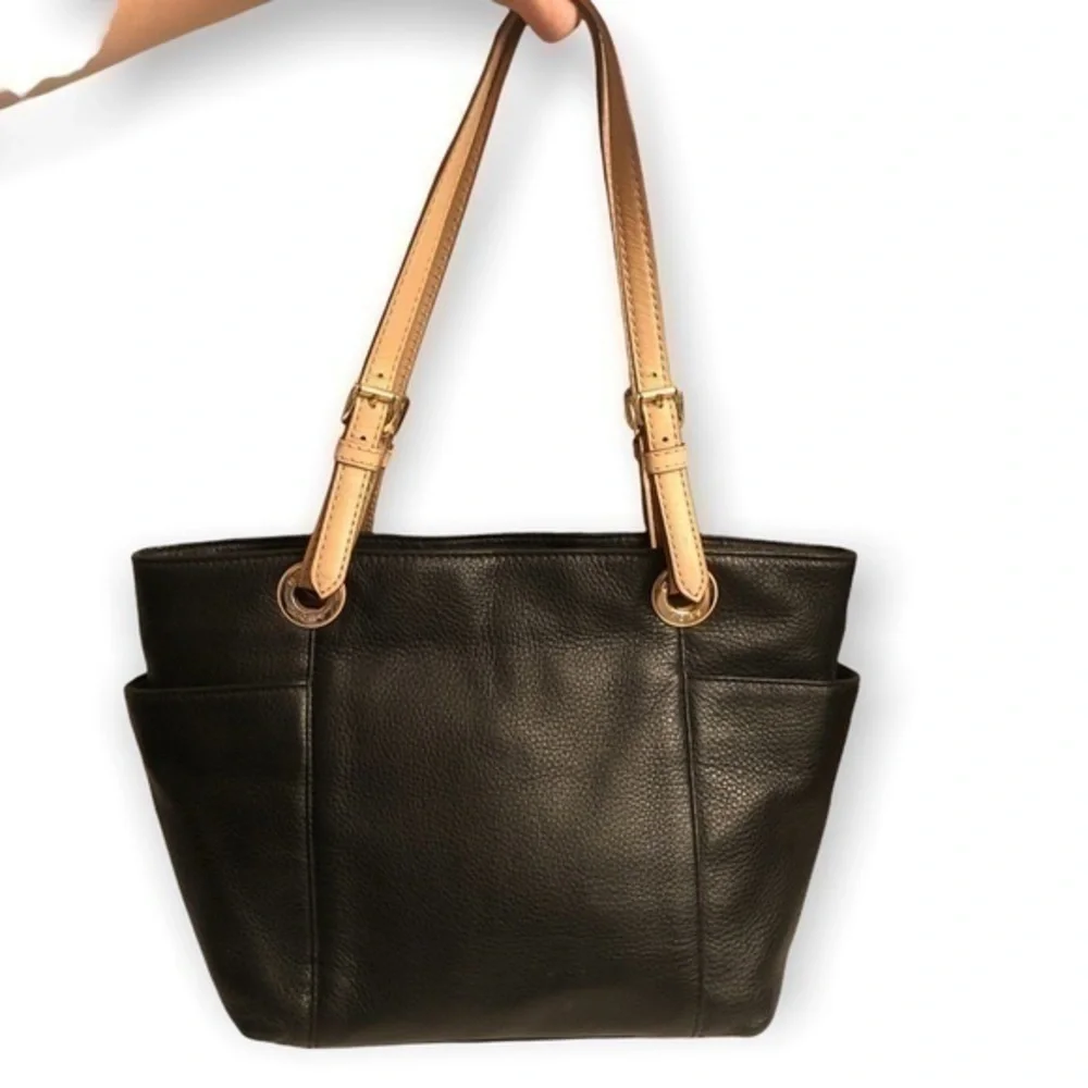 Michael kors black leather zippered tote bag